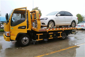深圳附近拖车救援24小时服务热线